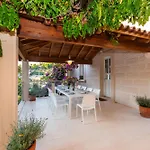 Philippa - Luxurious Five-room - Idyllic Location - First Row To The Sea - Spectacular View Of The Sea Bay - Unforgettable Sunsets - 15 Minutes From Supetar Ferry Port - Free Parking - Private Heated Pool Sutivan