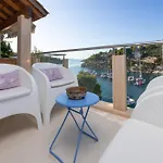 Philippa - Luxurious Five-room - Idyllic Location - First Row To The Sea - Spectacular View Of The Sea Bay - Unforgettable Sunsets - 15 Minutes From Supetar Ferry Port - Free Parking - Private Heated Pool Sutivan