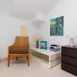 Philippa - Luxurious Five-room - Idyllic Location - First Row To The Sea - Spectacular View Of The Sea Bay - Unforgettable Sunsets - 15 Minutes From Supetar Ferry Port - Free Parking - Private Heated Pool *