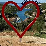 Villa Philippa - Luxurious Five-room - Idyllic Location - First Row To The Sea - Spectacular View Of The Sea Bay - Unforgettable Sunsets - 15 Minutes From Supetar Ferry Port - Free Parking - Private Heated Pool Sutivan