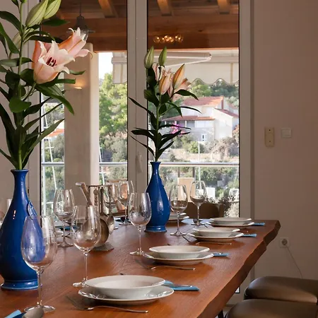 Villa Philippa - Luxurious Five-room - Idyllic Location - First Row To The Sea - Spectacular View Of The Sea Bay - Unforgettable Sunsets - 15 Minutes From Supetar Ferry Port - Free Parking - Private Heated Pool Sutivan